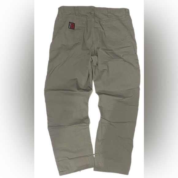 Wrangler pants - Picture 1 of 2